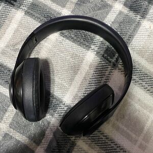 Beats by Dr. Dre studio3 noise cancellation headphones